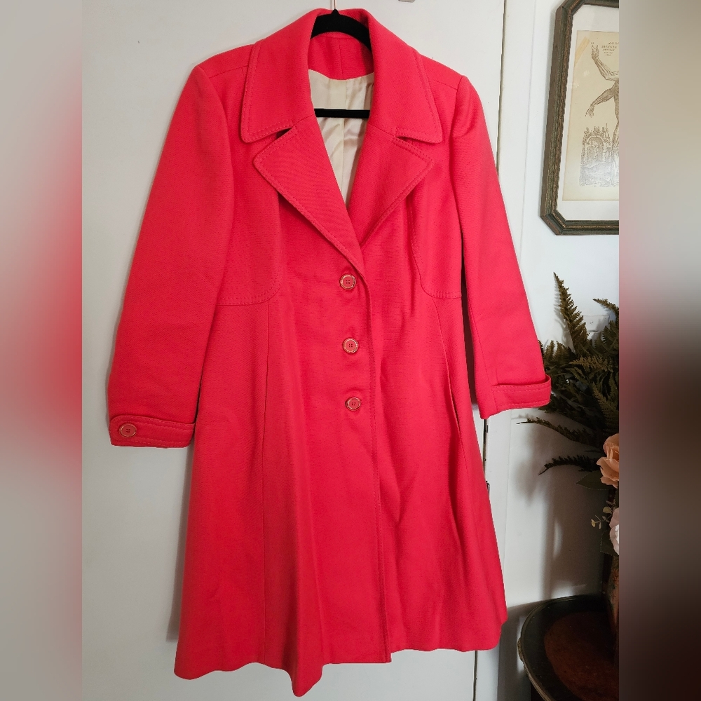 1960s 100% Wool Vintage Hot Pink Peacoat Womens Wool Mod Jacket